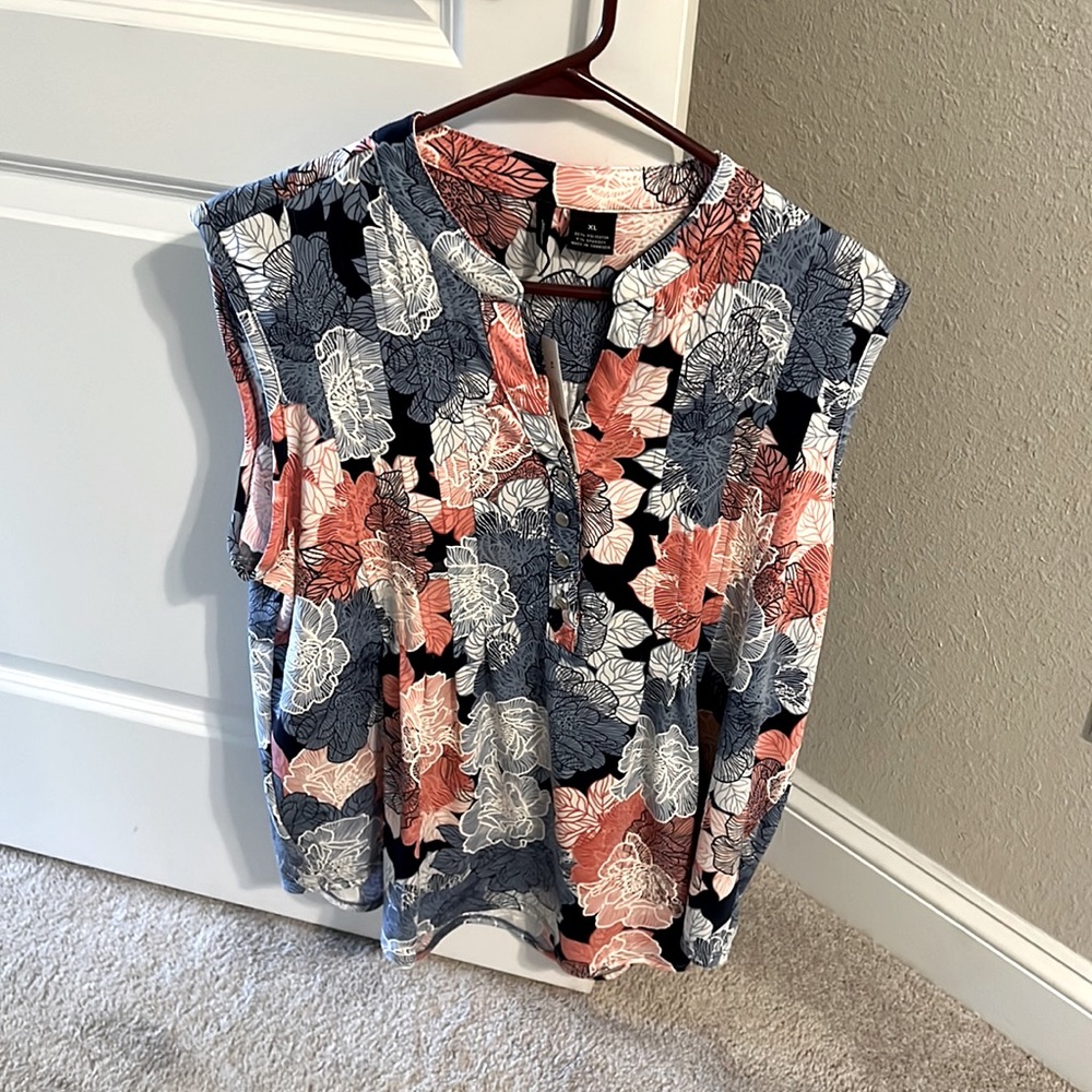 New Direction top 95%polyester5% Spandex. New with tags.
